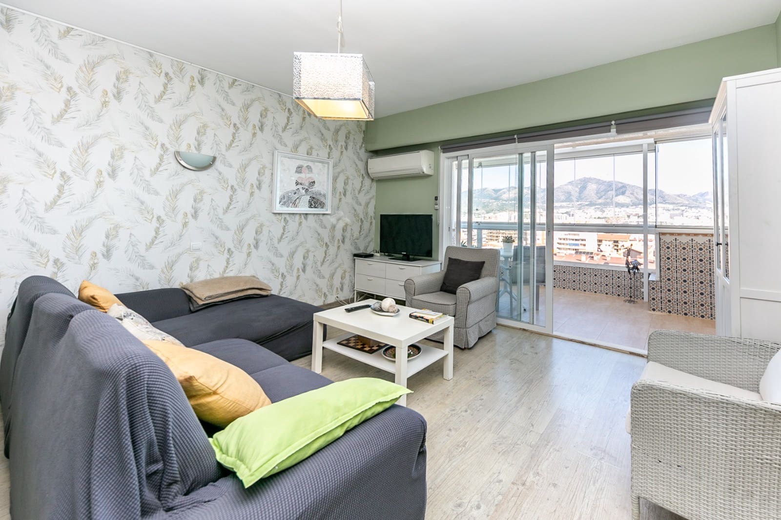 3 slaapkamer Penthouse te huur in Fuengirola met zwembad garage - € 2.600 (Ref: 9544407)