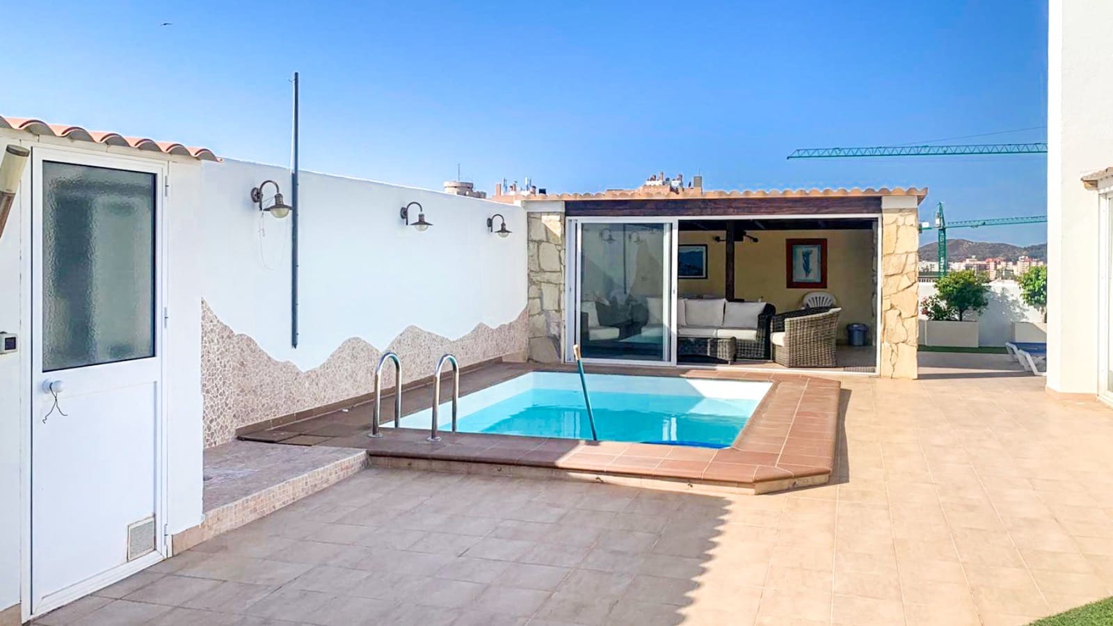 3 slaapkamer Penthouse te huur in Fuengirola met zwembad garage - € 2.600 (Ref: 9544407)