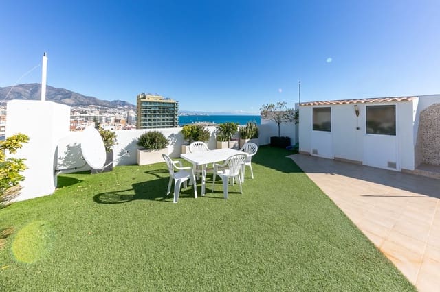 3 slaapkamer Penthouse te huur in Zona Puerto Deportivo, Fuengirola met zwembad garage - € 2.600 (Ref: 9544407)