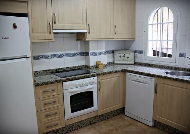 2 soveværelse Lejlighed til leje i La Capellanía - El Higuerón, Benalmádena - € 1.350 (Ref: 9544434)