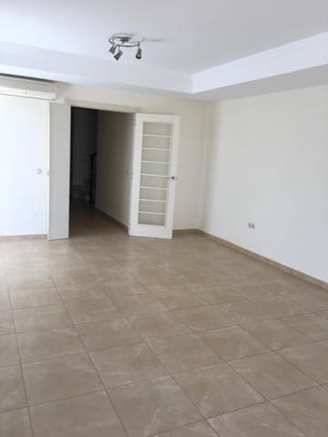 3 makuuhuone Paritalo vuokrattavana paikassa Mijas Costa, Mijas mukana uima-altaan 
autotalli - 2 000 € (Ref: 9547067)