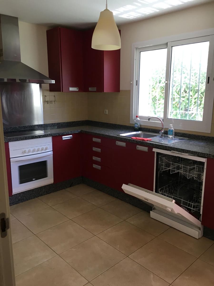 3 makuuhuone Paritalo vuokrattavana paikassa Mijas Costa mukana uima-altaan 
autotalli - 2 000 € (Ref: 9547067)