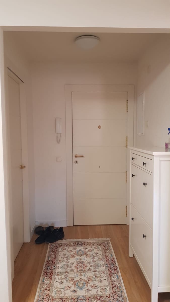 Piso de 4 habitaciones en Benalmádena en alquiler con piscina - 2.500 € (Ref: 9547069)