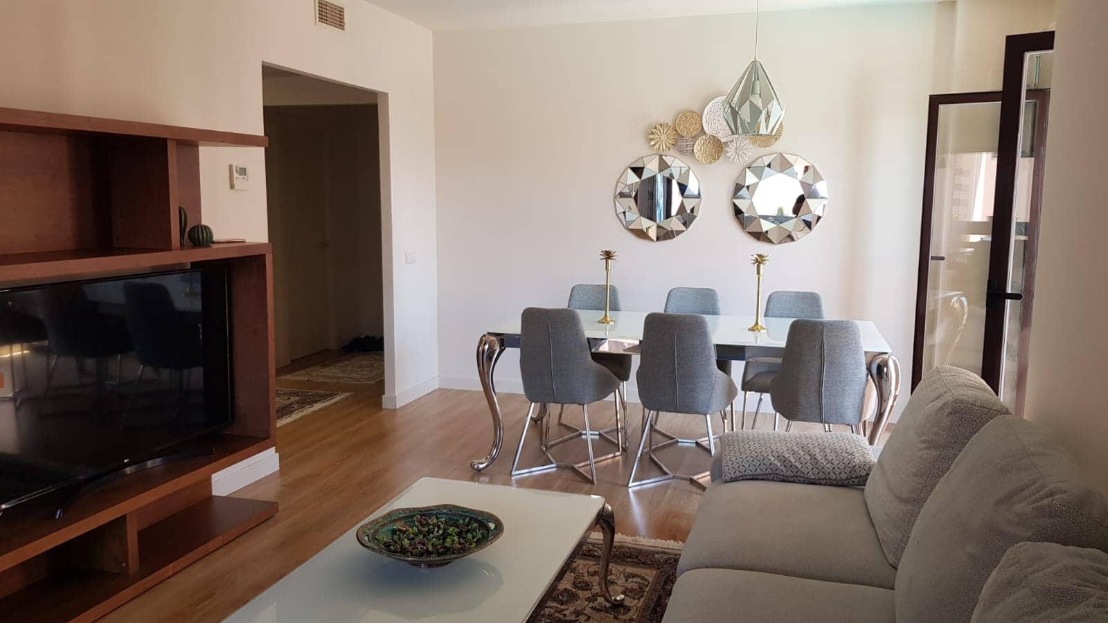 Piso de 4 habitaciones en Benalmádena en alquiler con piscina - 2.500 € (Ref: 9547069)