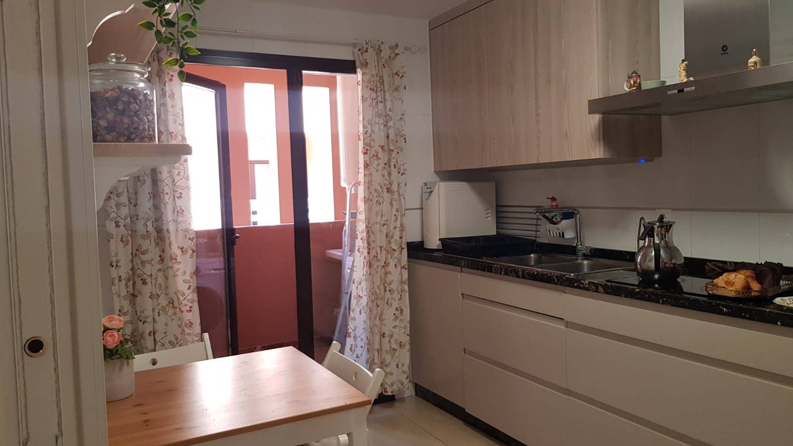 Piso de 4 habitaciones en Benalmádena en alquiler con piscina - 2.500 € (Ref: 9547069)