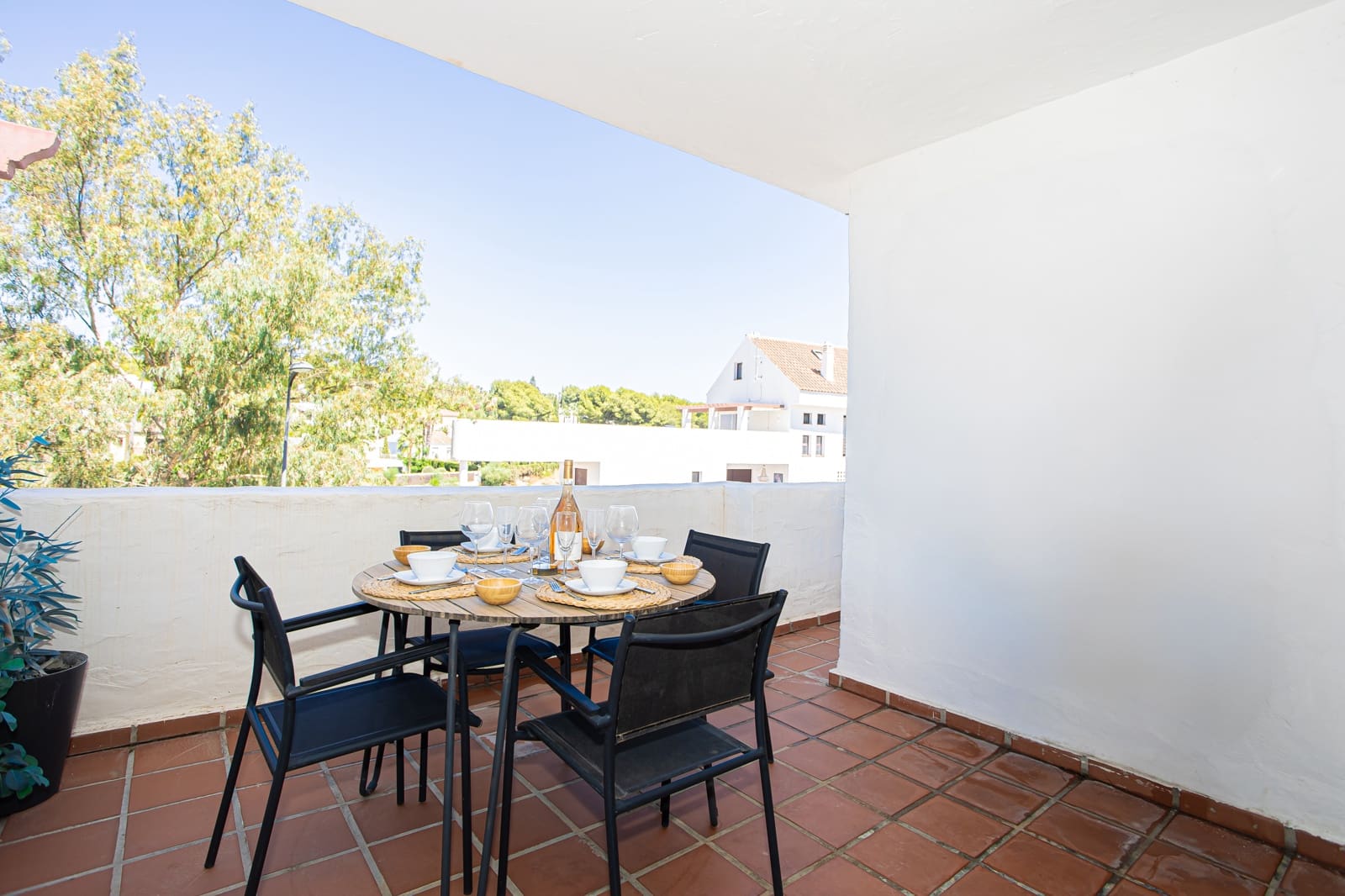 3 makuuhuone Kattohuoneisto vuokrattavana paikassa Marbella mukana uima-altaan 
autotalli - 3 300 € (Ref: 9547198)