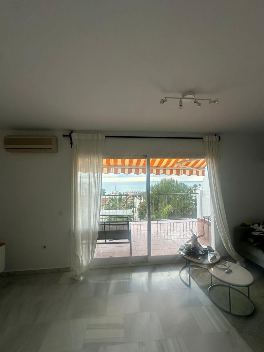 4 soverom Hus til leie i Benalmadena med garasje - € 2 050 (Ref: 9674806)