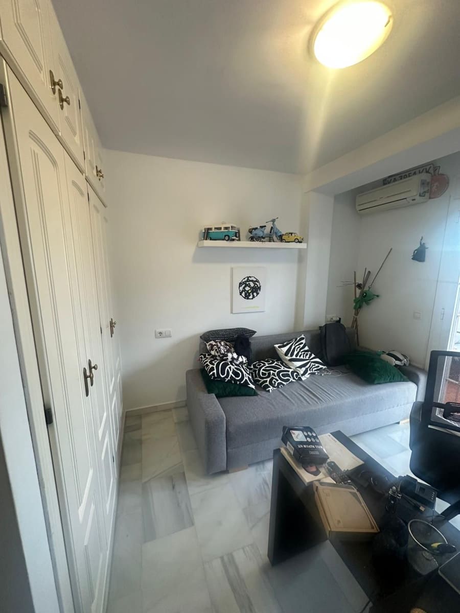 4 soverom Hus til leie i Benalmadena med garasje - € 2 050 (Ref: 9674806)