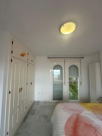 4 soverom Hus til leie i Benalmádena med garasje - € 2 050 (Ref: 9674806)