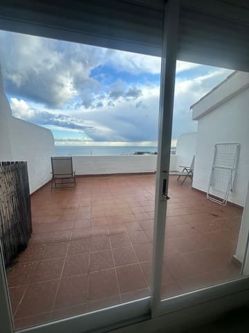 4 soverom Hus til leie i Benalmádena med garasje - € 2 050 (Ref: 9674806)