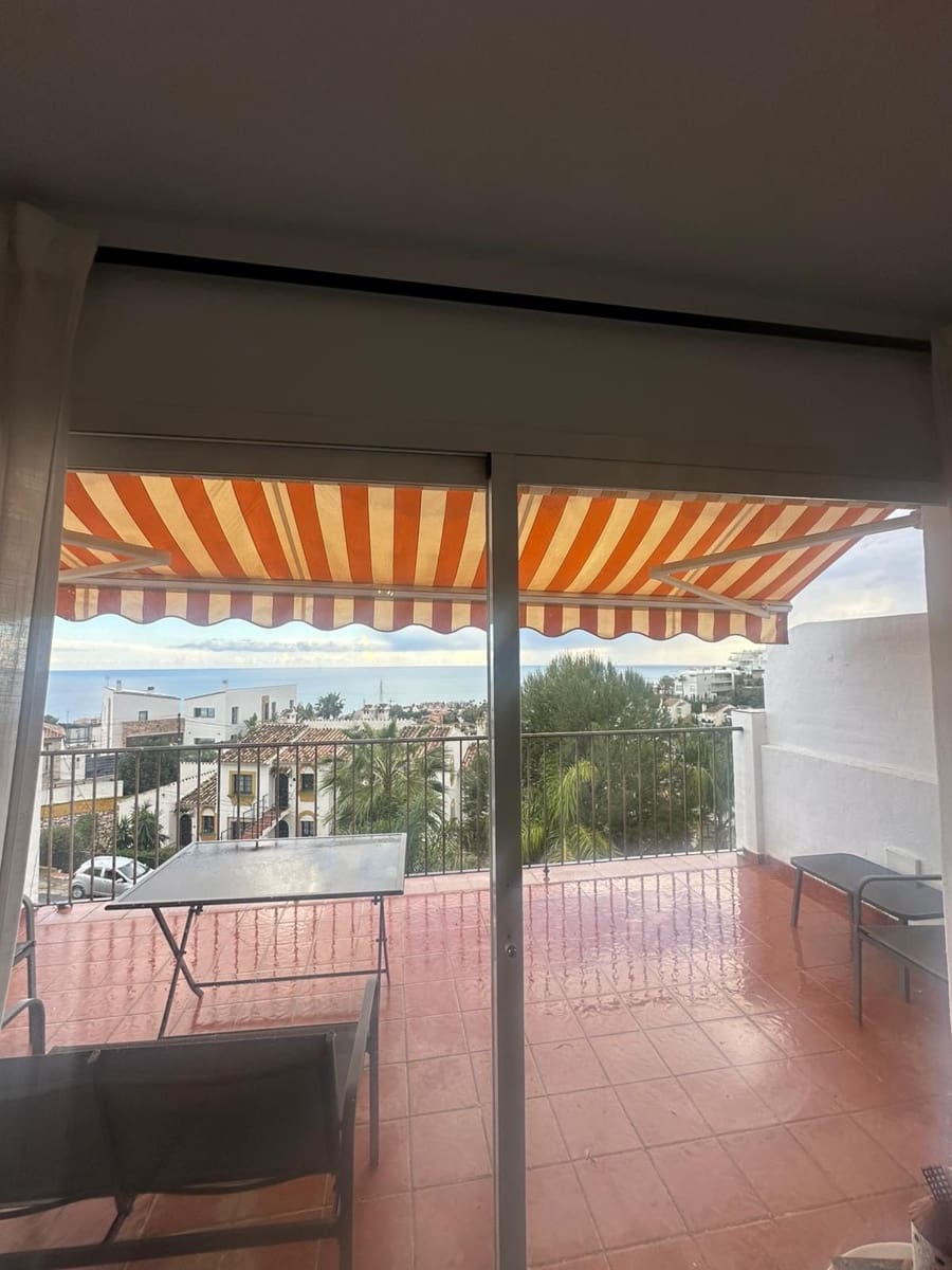4 soverom Hus til leie i Benalmadena med garasje - € 2 050 (Ref: 9674806)