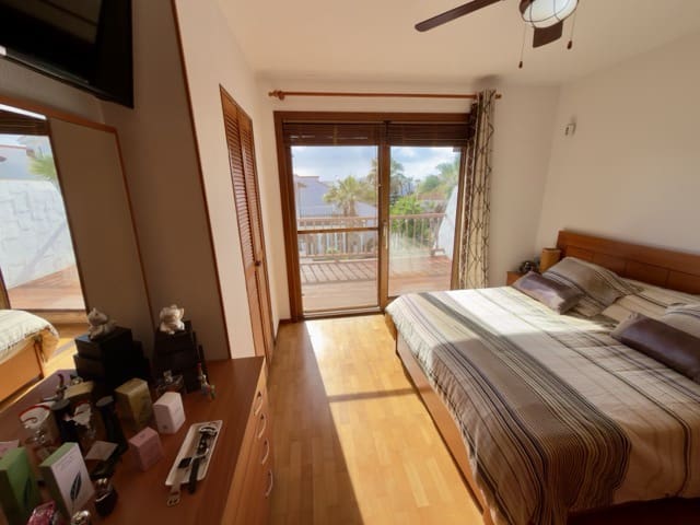 2 slaapkamer Appartement te koop in La Oliva met zwembad - € 210.000 (Ref: 9528731)