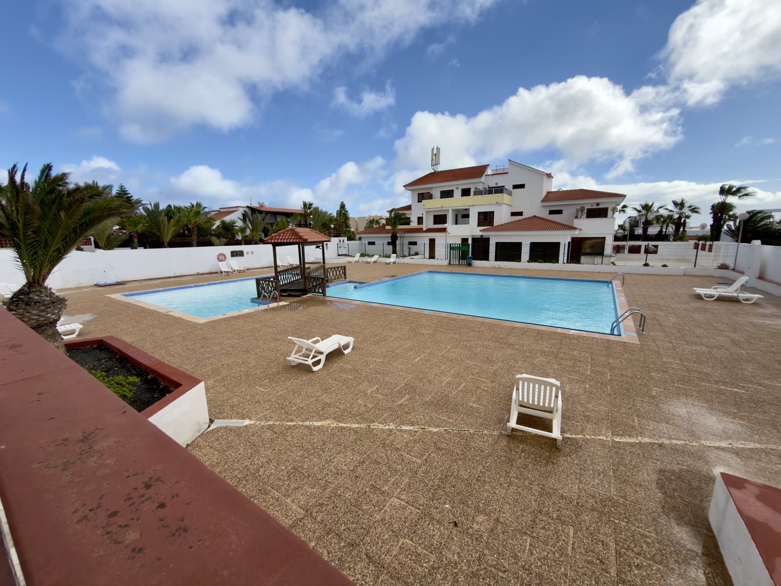 2 bedroom Apartment for sale in La Oliva with pool - € 210,000 (Ref: 9528731)