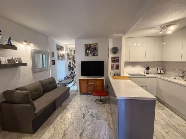 1 soverom Leilighet til salgs i Los Cristianos, Arona - € 315 000 (Ref: 9542152)