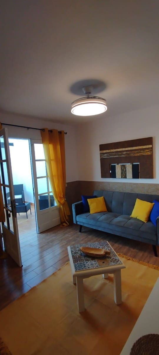 1 slaapkamer Appartement te koop in Caleta de Fuste met zwembad - € 169.000 (Ref: 9542155)