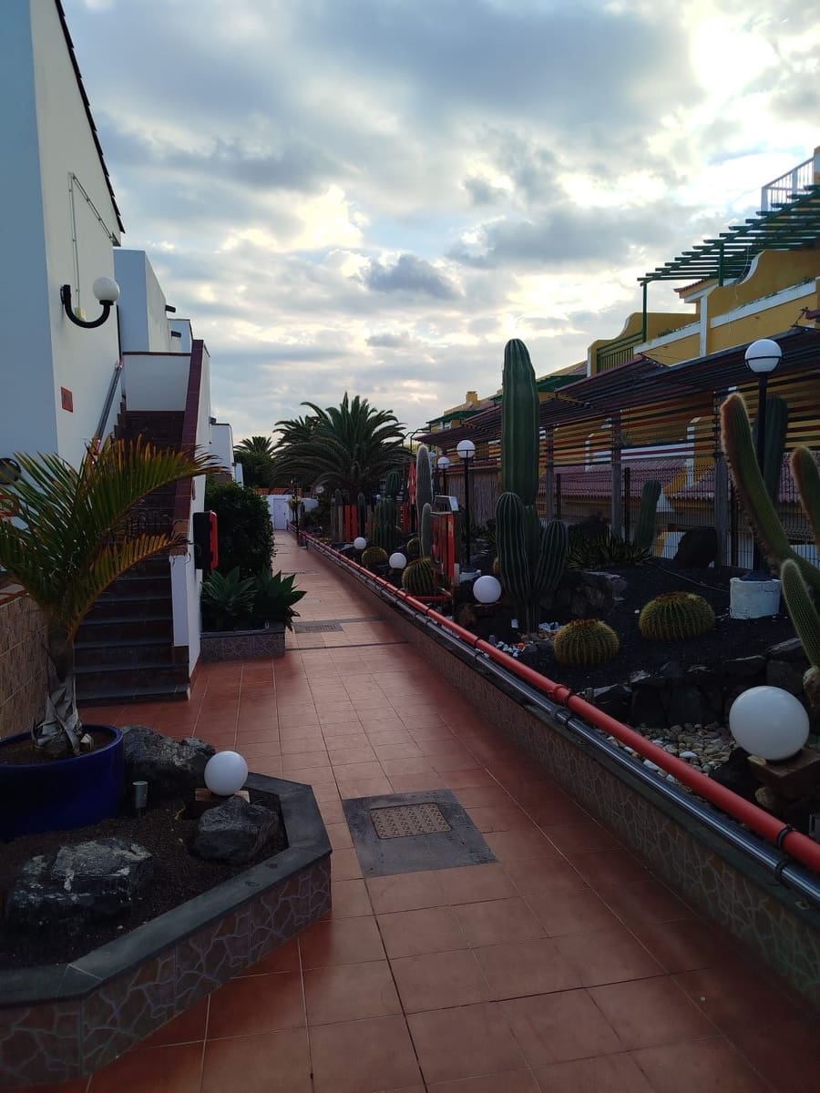 1 slaapkamer Appartement te koop in Caleta de Fuste met zwembad - € 169.000 (Ref: 9542155)