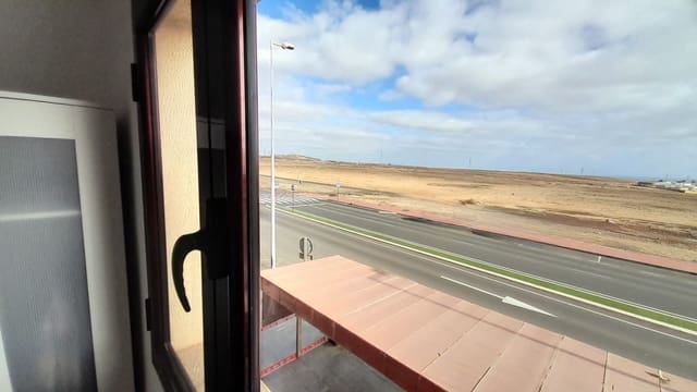 Piso de 2 habitaciones en Puerto del Rosario en venta - 132.000 € (Ref: 9542156)