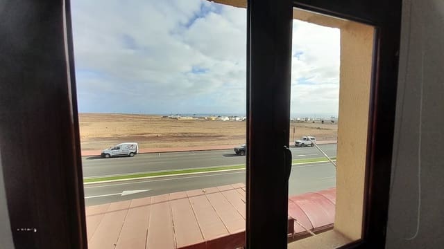 Piso de 2 habitaciones en Puerto del Rosario en venta - 132.000 € (Ref: 9542156)