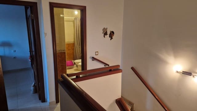 Casa de 3 habitaciones en Puerto del Rosario en venta - 210.000 € (Ref: 9542157)