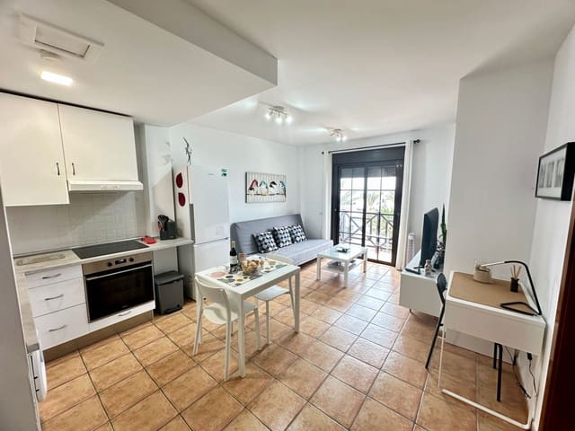 1 slaapkamer Appartement te koop in El Cotillo, La Oliva - € 198.000 (Ref: 9542160)