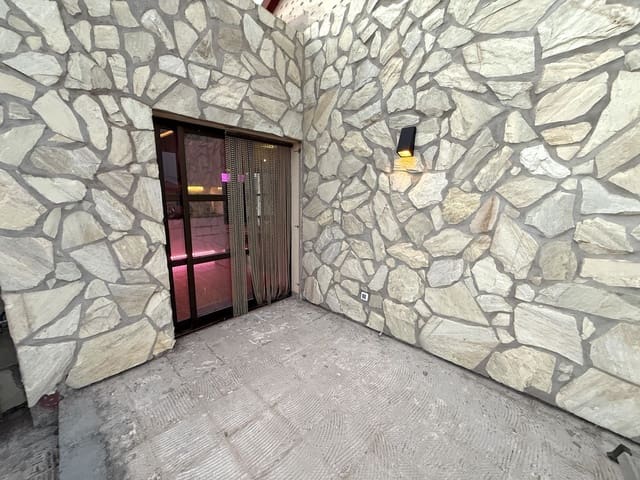 3 soverom Villa til salgs i Triquivijate, Antigua med svømmebasseng garasje - € 499 000 (Ref: 9542161)