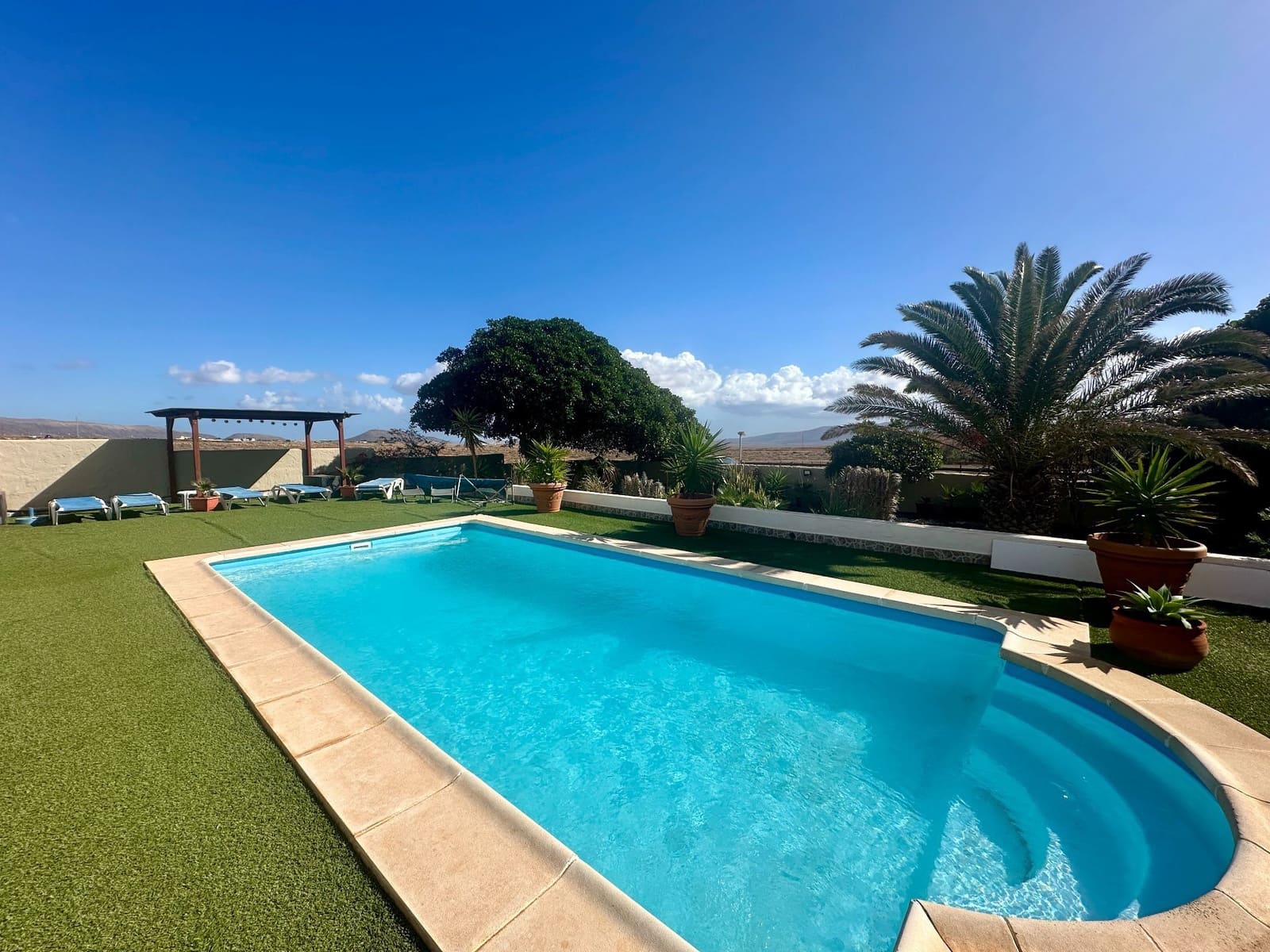 5 soverom Villa til salgs i Triquivijate med svømmebasseng - € 499 000 (Ref: 9542163)