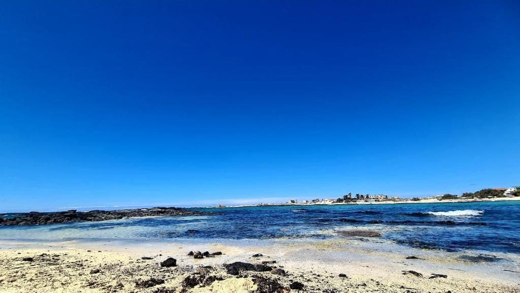 3 slaapkamer Villa te koop in Corralejo met zwembad garage - € 289.000 (Ref: 9542164)