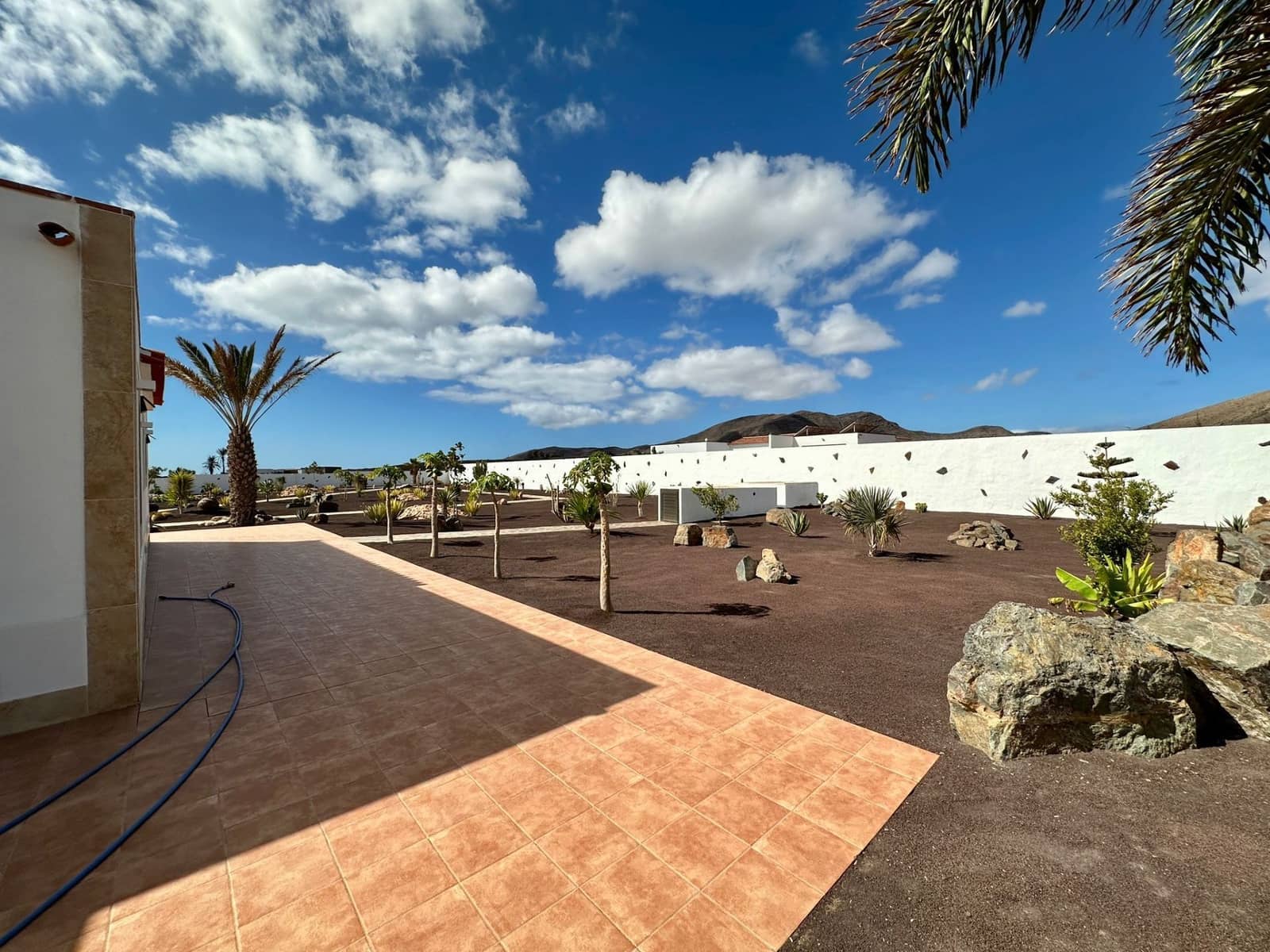 5 soveværelse Villa til salg i Tuineje med swimmingpool - € 695.000 (Ref: 9542166)