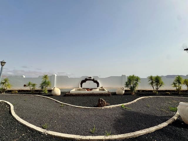 5 soveværelse Villa til salg i Antigua med swimmingpool garage - € 1.280.000 (Ref: 9542168)