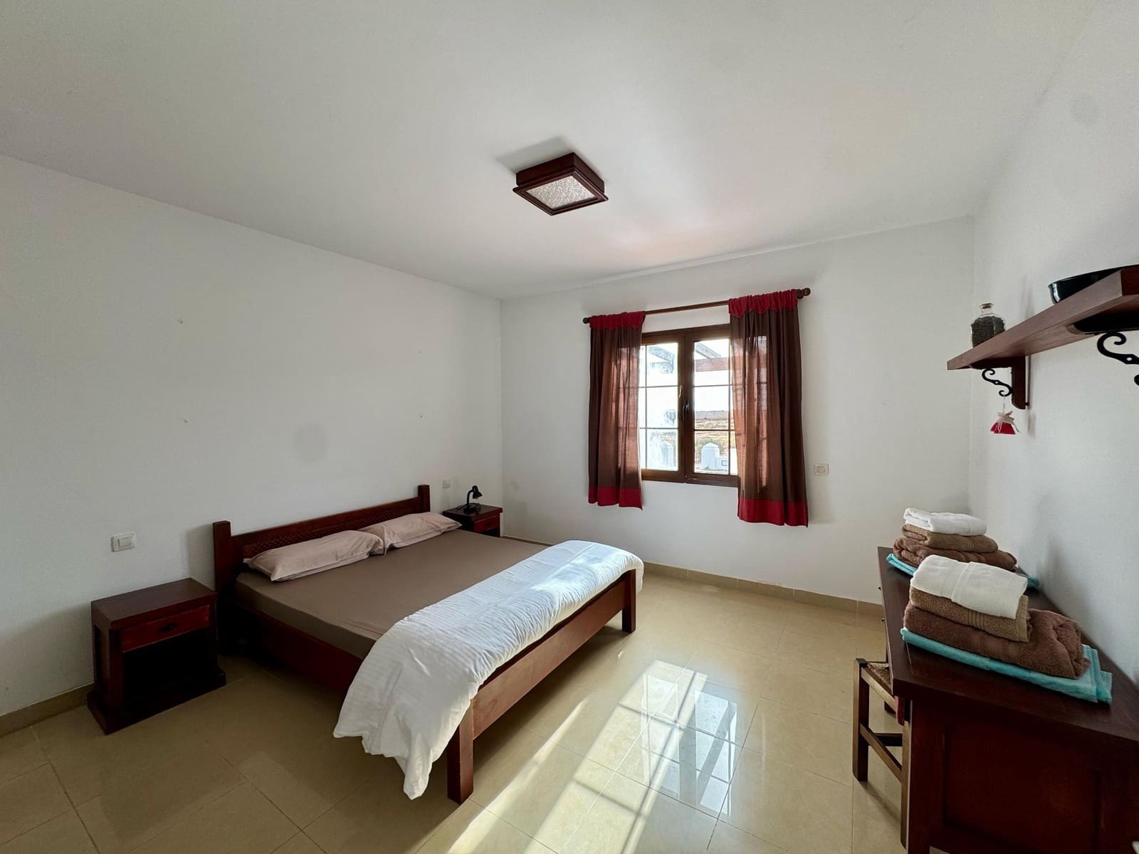 5 soveværelse Villa til salg i Antigua med swimmingpool garage - € 1.280.000 (Ref: 9542168)