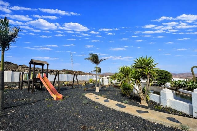 5 quarto Moradia para venda em Antigua com piscina garagem - 880 000 € (Ref: 9542168)