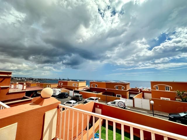 Casa de 3 habitaciones en Puerto del Rosario en venta con piscina - 330.000 € (Ref: 9542169)