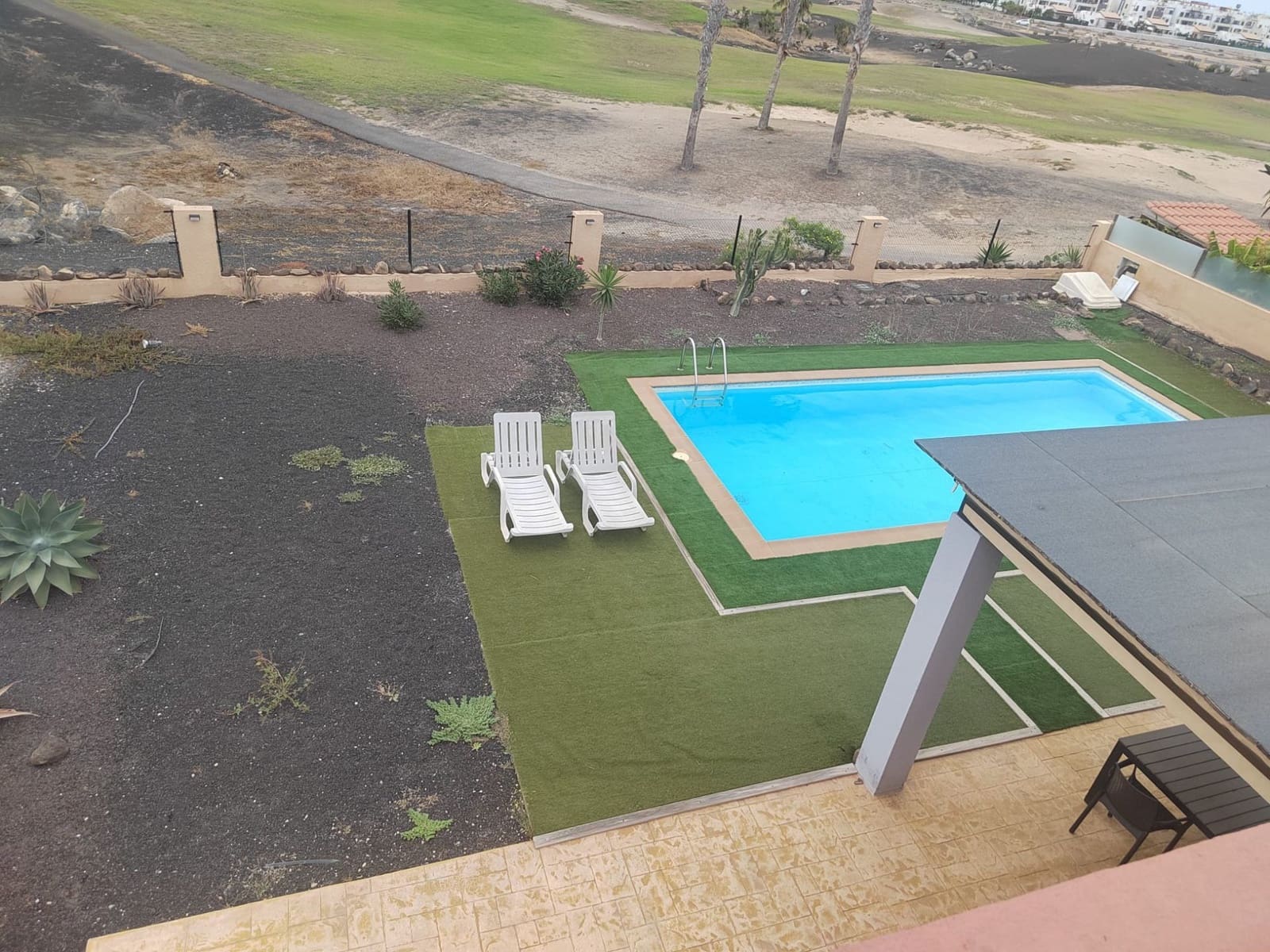 3 makuuhuone Huvila myytävänä paikassa Caleta de Fuste mukana uima-altaan - 475 000 € (Ref: 9542172)