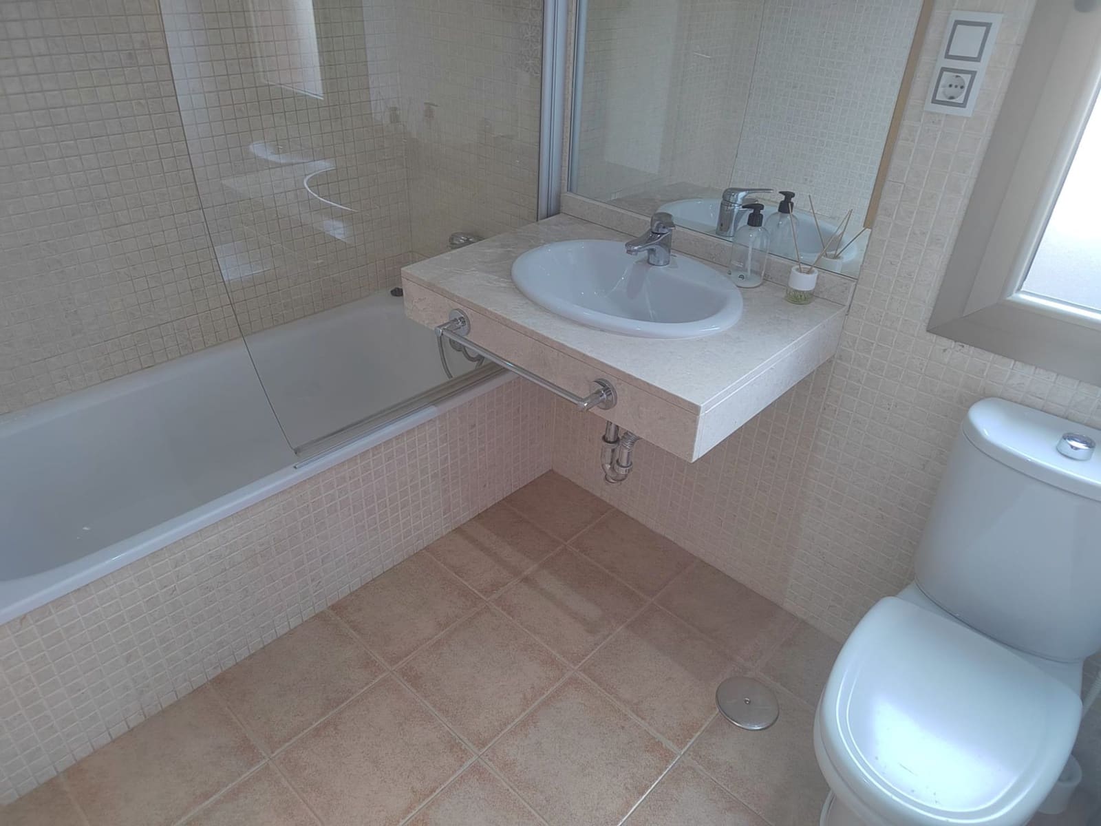 3 makuuhuone Huvila myytävänä paikassa Caleta de Fuste mukana uima-altaan - 475 000 € (Ref: 9542172)