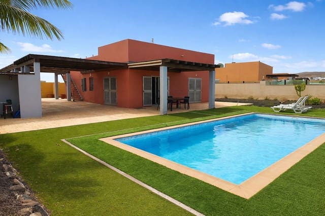 3 soveværelse Villa til salg i Caleta de Fuste, Antigua med swimmingpool garage - € 475.000 (Ref: 9542172)