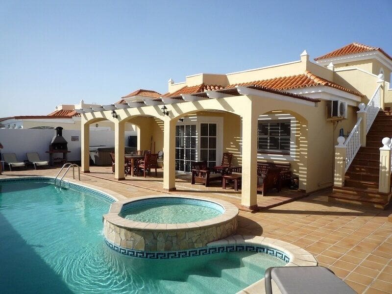 4 camera da letto Villa in vendita in Caleta de Fuste con piscina garage - 510.000 € (Rif: 9542173)