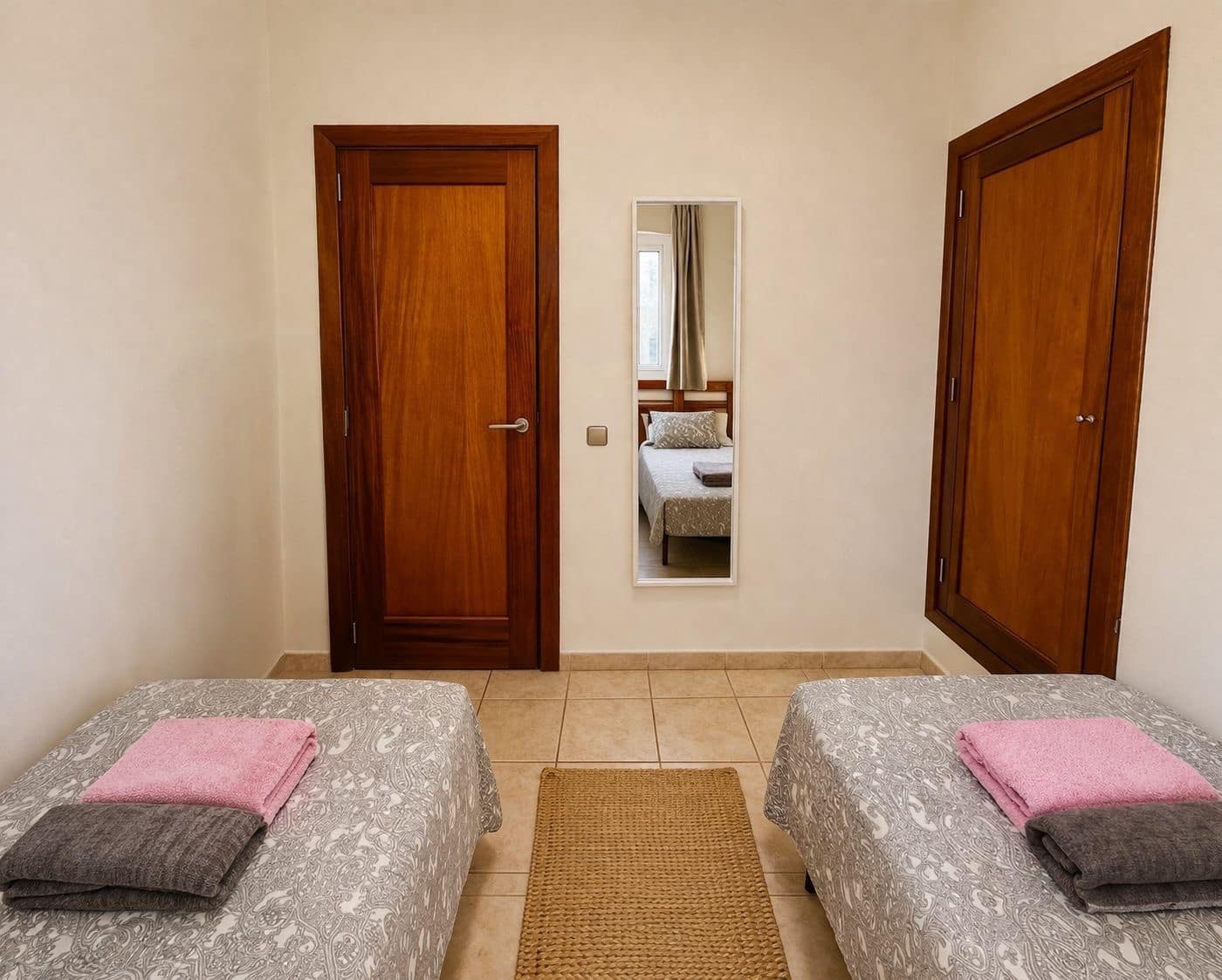4 bedroom Villa for sale in Caleta de Fuste with pool garage - € 510,000 (Ref: 9542173)