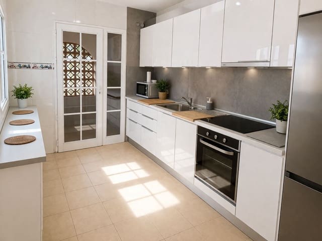 4 sypialnia Willa na sprzedaż w Caleta de Fuste, Antigua z basenem garażem - 510 000 € (Ref: 9542173)