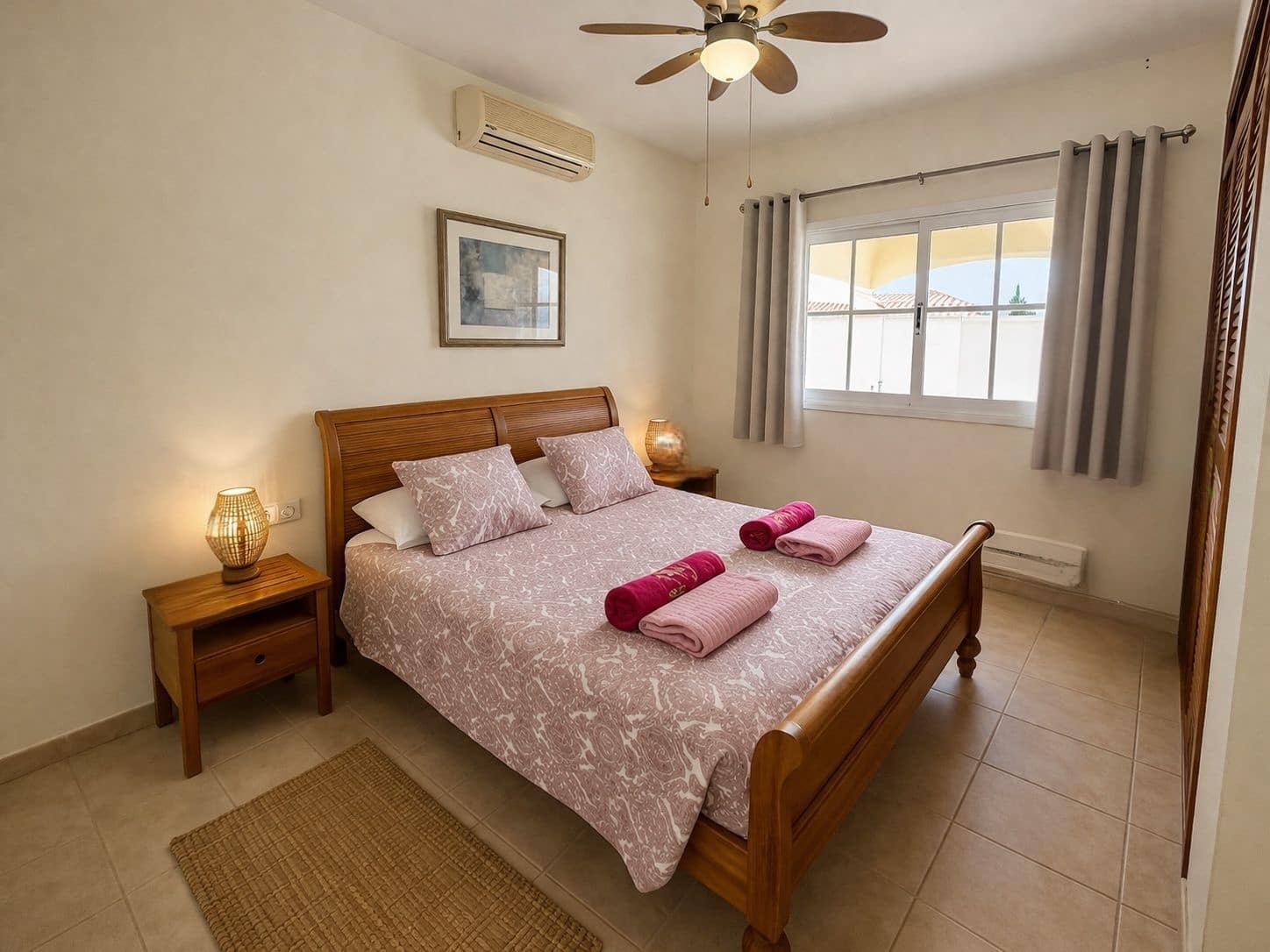 4 bedroom Villa for sale in Caleta de Fuste with pool garage - € 510,000 (Ref: 9542173)