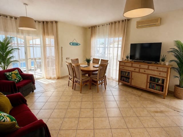 4 sypialnia Willa na sprzedaż w Caleta de Fuste, Antigua z basenem garażem - 510 000 € (Ref: 9542173)