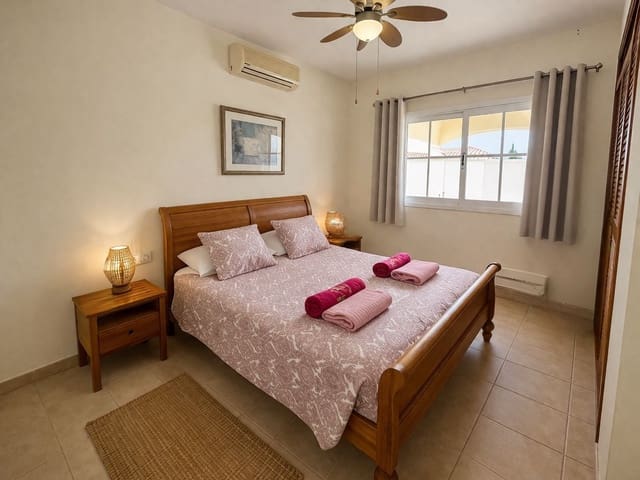 4 quarto Moradia para venda em Caleta de Fuste, Antigua com piscina garagem - 510 000 € (Ref: 9542173)