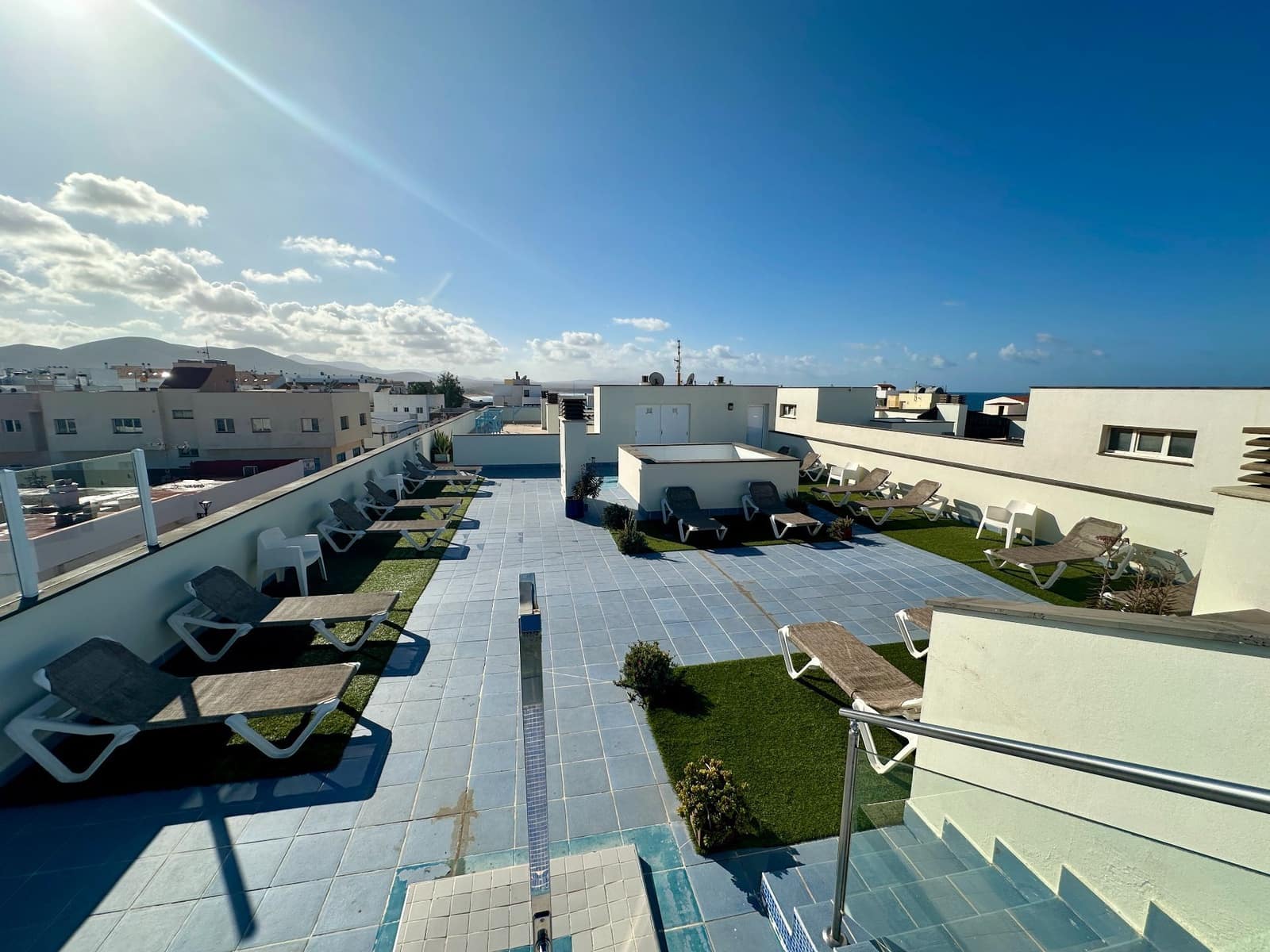 2 slaapkamer Flat te koop in El Cotillo met zwembad garage - € 320.000 (Ref: 9542174)