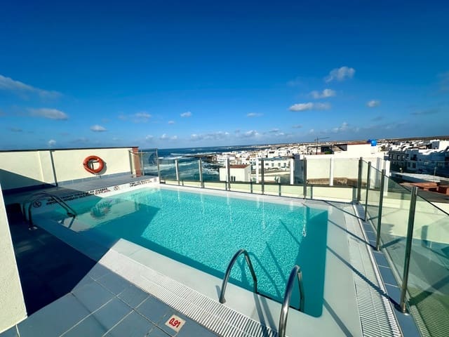 2 soveværelse Lejlighed til salg i El Cotillo, La Oliva med swimmingpool garage - € 295.000 (Ref: 9542174)