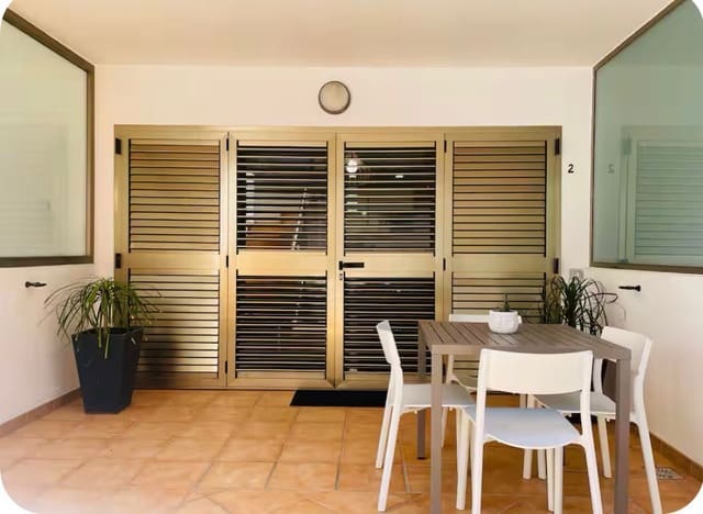 1 slaapkamer Appartement te koop in El Cotillo, La Oliva - € 220.000 (Ref: 9547637)