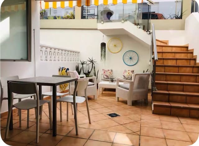 1 slaapkamer Appartement te koop in El Cotillo, La Oliva - € 220.000 (Ref: 9547637)