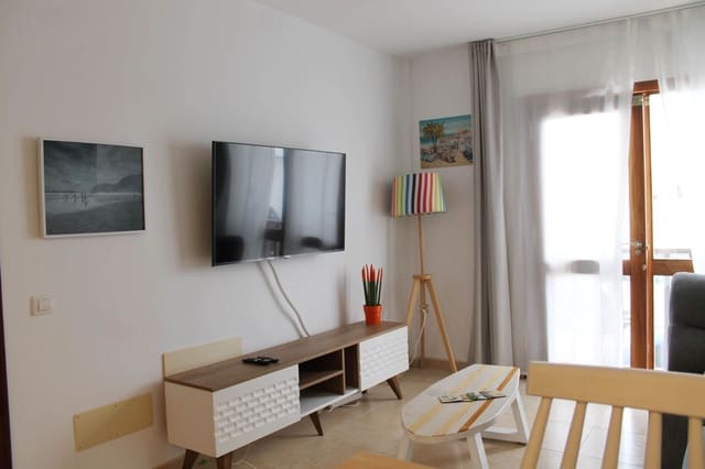 2 slaapkamer Flat te koop in El Cotillo, La Oliva - € 280.000 (Ref: 9547638)