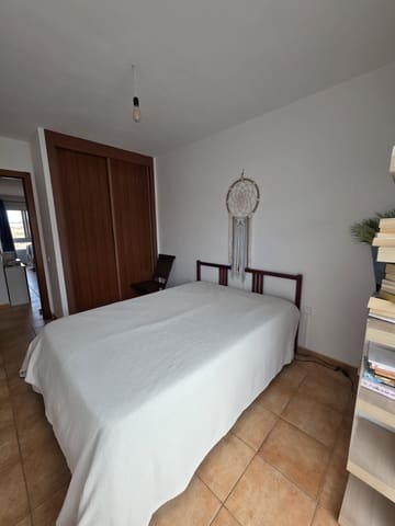 2 slaapkamer Flat te koop in Corralejo, La Oliva met zwembad garage - € 298.000 (Ref: 9547639)