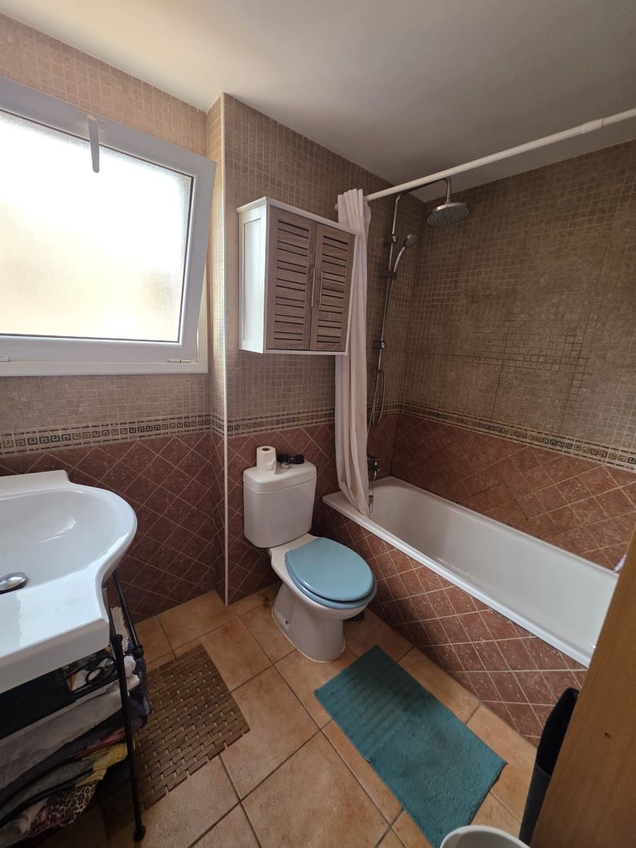2 slaapkamer Flat te koop in Corralejo met zwembad garage - € 298.000 (Ref: 9547639)
