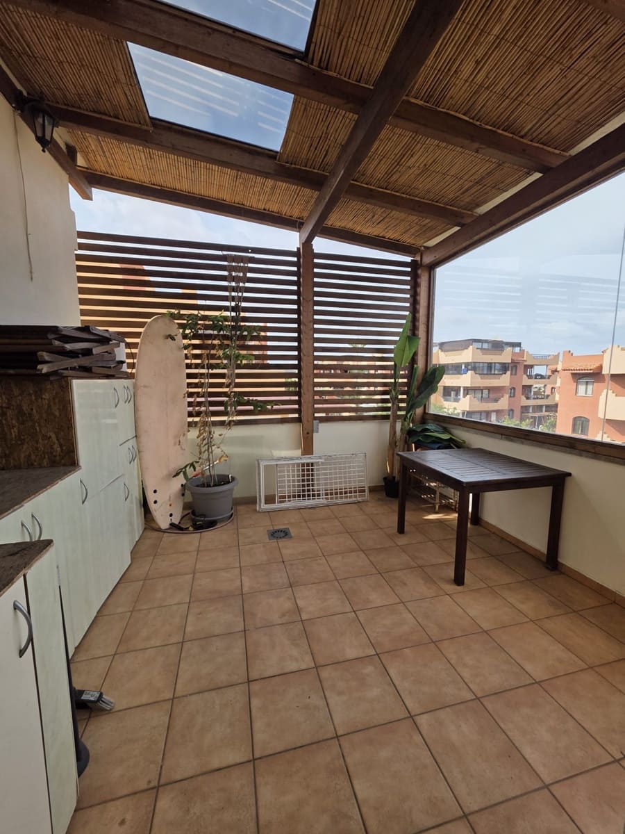 2 slaapkamer Flat te koop in Corralejo met zwembad garage - € 298.000 (Ref: 9547639)