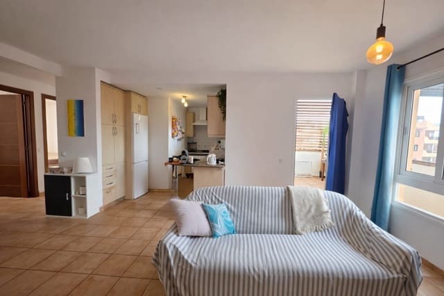 2 slaapkamer Flat te koop in Corralejo, La Oliva met zwembad garage - € 298.000 (Ref: 9547639)